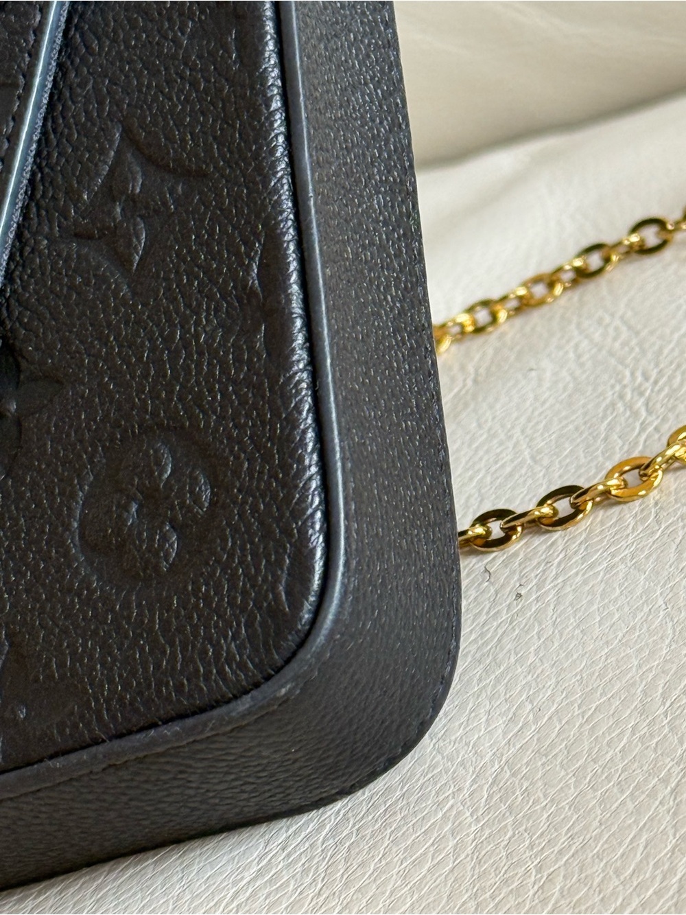 Louis Vuitton Felice Black Empreinte Monogram Leather Chain Wallet - Picture 7 of 16
